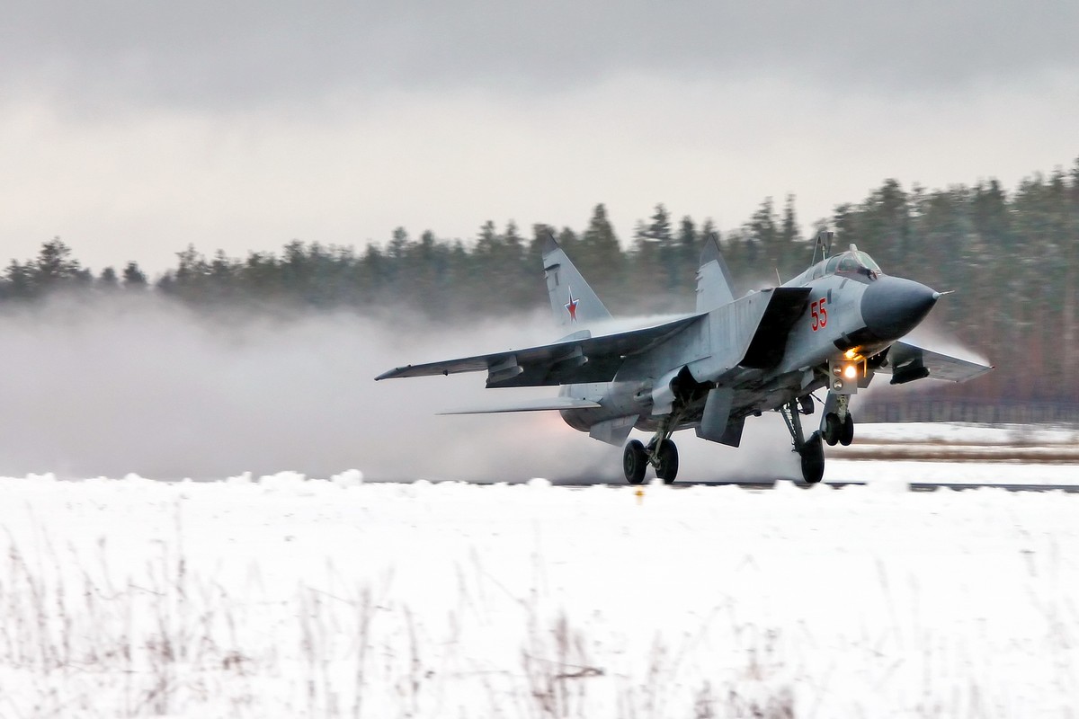 Alarm lotniczy na Ukrainie z powodu wylotu MiG-31K z lotniska na Białorusi