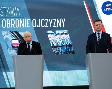 Jarosław Kaczyński, Mariusz Błaszczak, ustaw o obronie ojczyzny