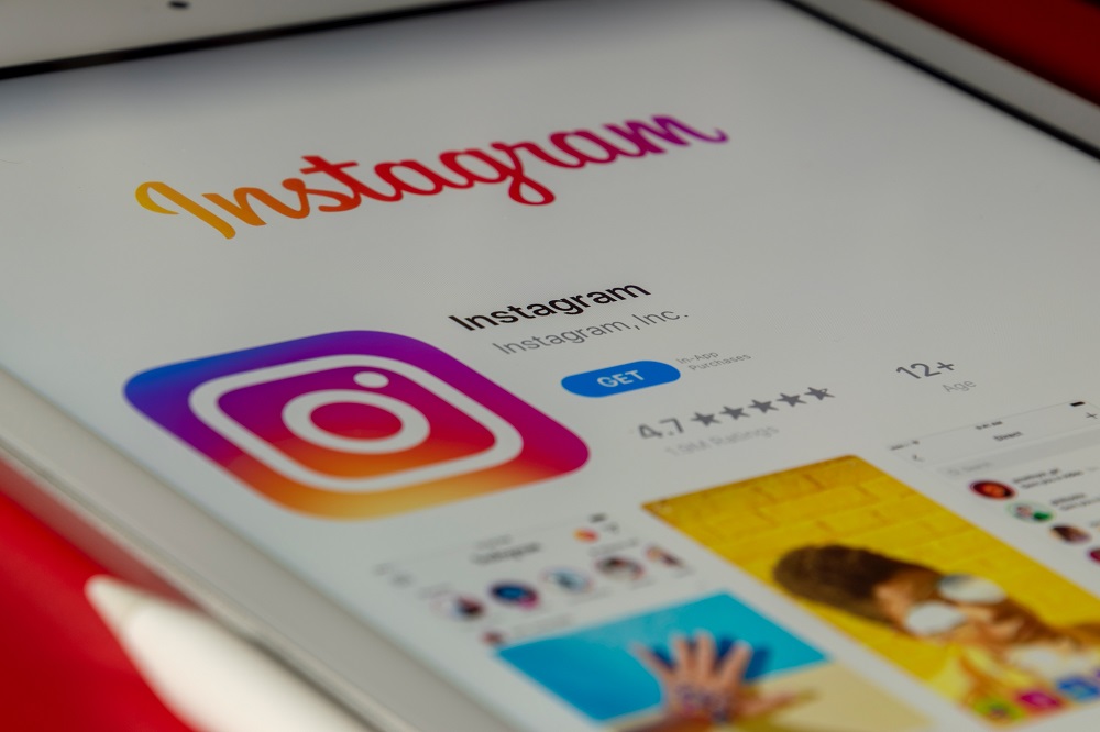 Instagram zaprzecza: aplikacja nie ujawnia dokładnej lokalizacji użytkowników