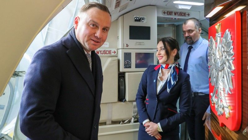 Prezydent Duda podczas wylotu do Turcji