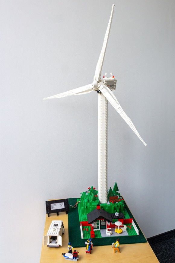 Transformacja klocek po klocku. Jak LEGO porzuciły ropę na OZE | Energetyka24