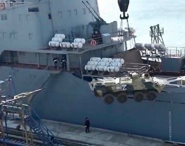 BTR-82 uloading