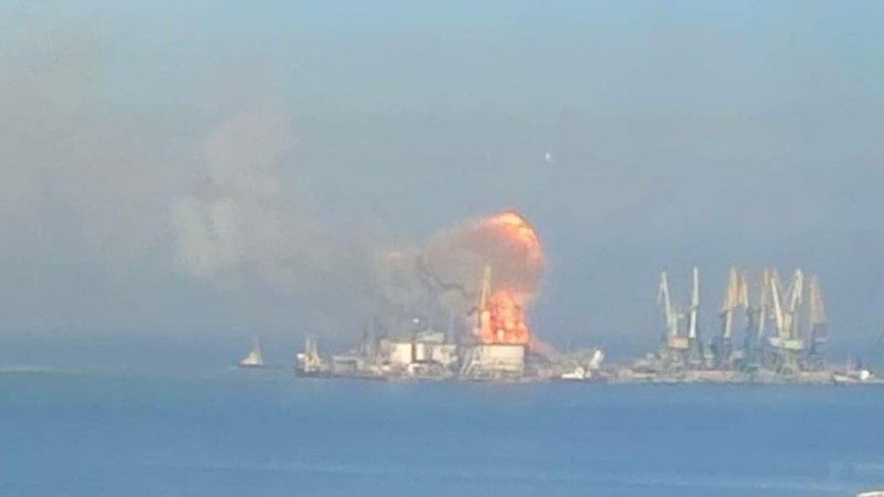 Zniszczenie przez Ukraińców rosyjskiego okrętu desantowego „Saratow” w porcie Berdiańsk 24 marca 2022 roku