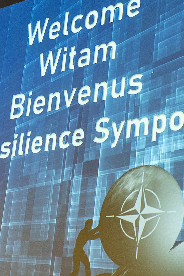 sympozjum NATO