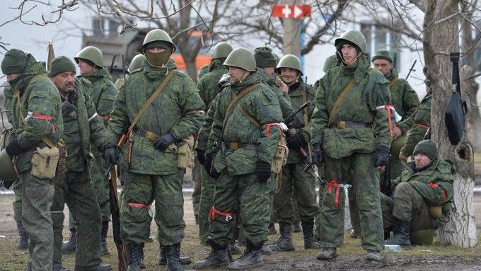 Stare wyposażenie wojskowe poborowych powołanych w tzw. republikach ługańskiej i donieckiej.