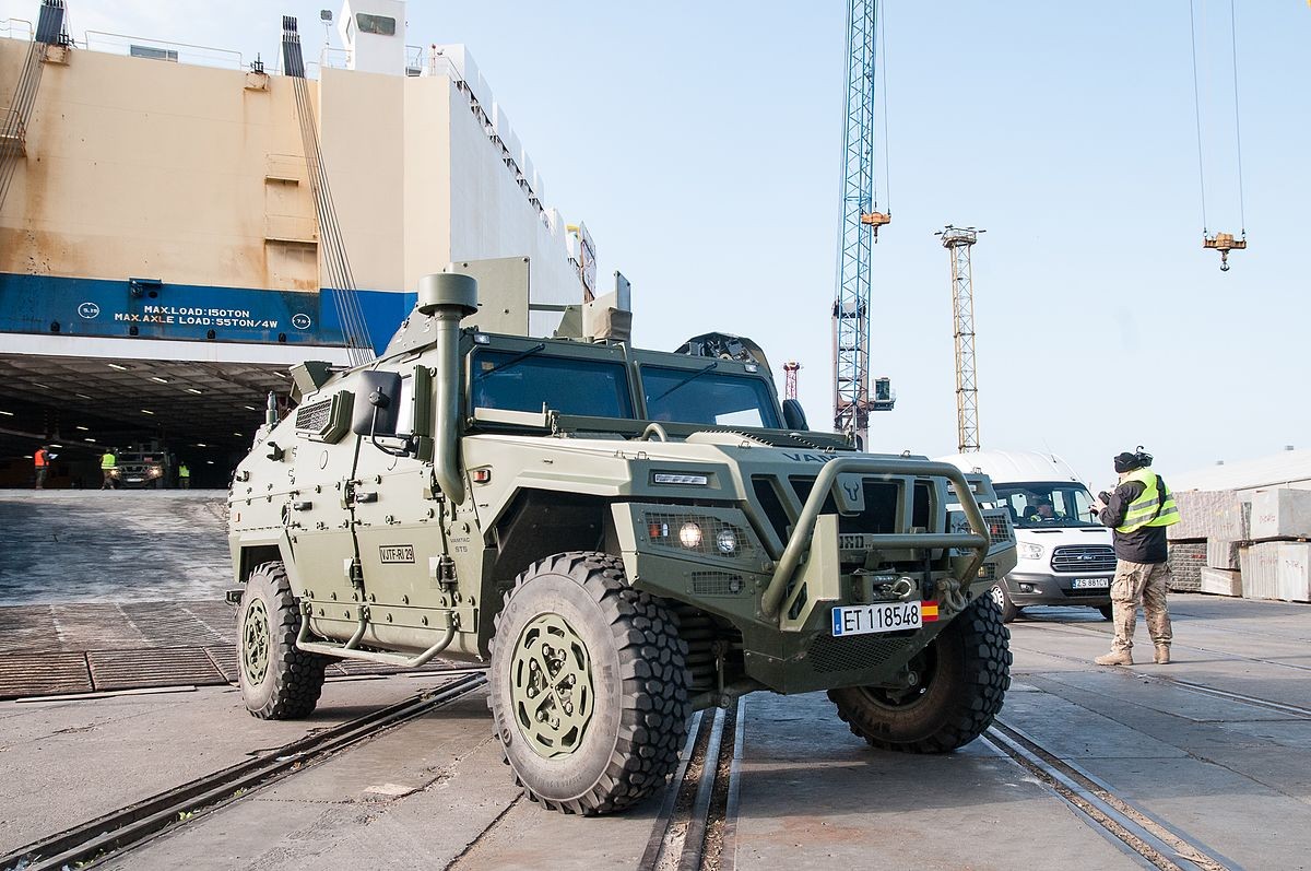 España suministra vehículos blindados 4×4 a Ucrania