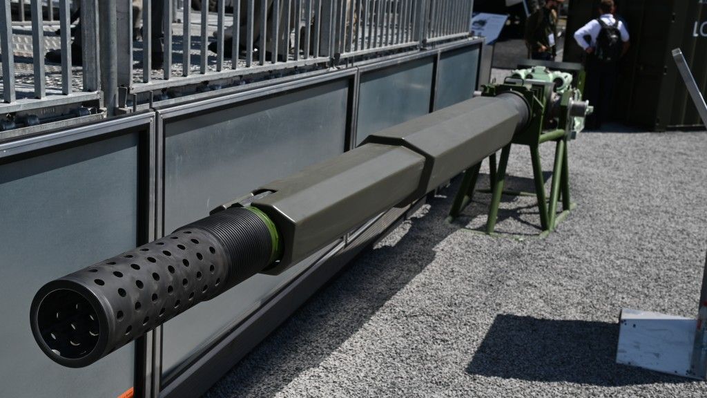 Armata 140 mm eksponowana na Eurosatory 2022