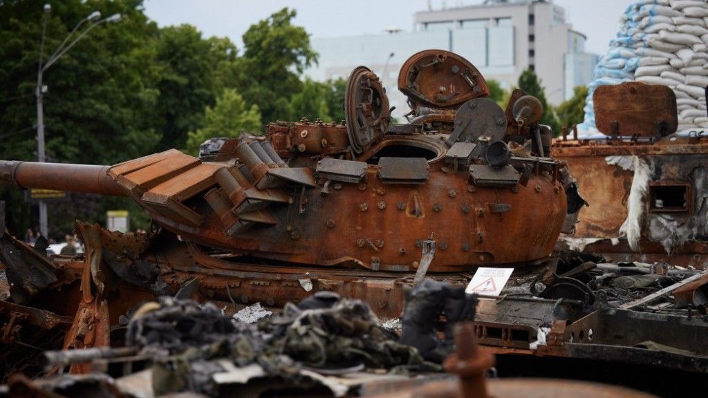 russian tank burned