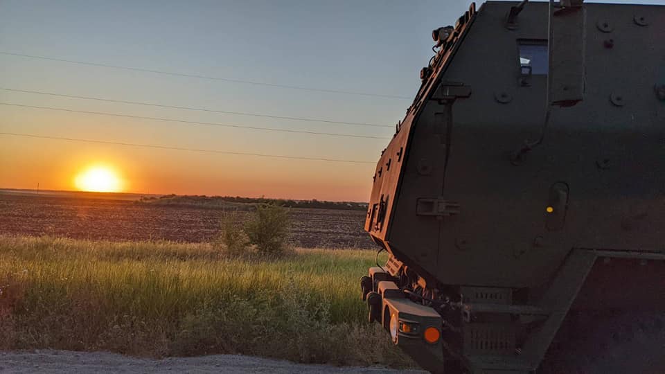 Ukraina: HIMARS-y zniszczyły 50 rosyjskich magazynów broni