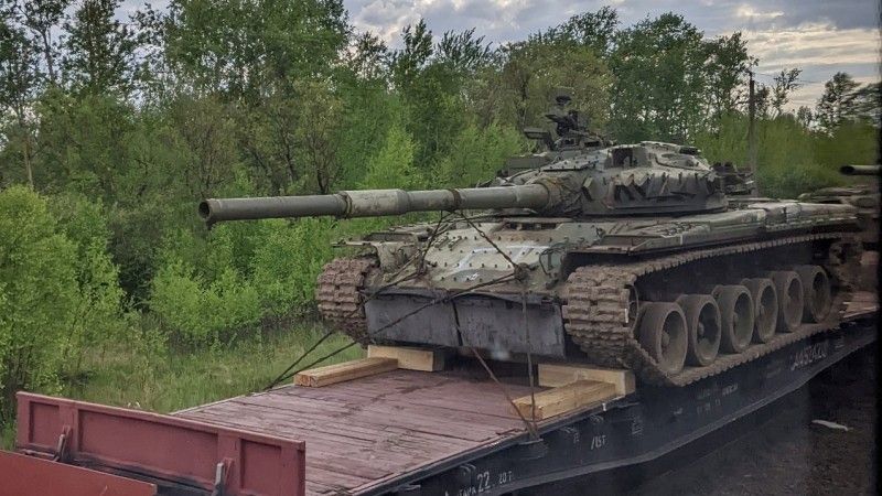Transport czołgów T-80B/BW z Petersburga