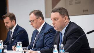 Po prawej szef KGHM Marcin Chludziński