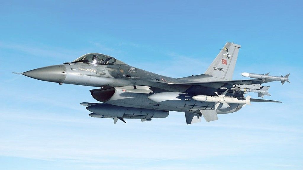 Turecki F-16