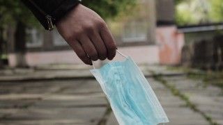 Dezinformacja, która skupiała się na pandemii COVID-19 teraz przetwarza treści na te dotyczące małpiej ospy.