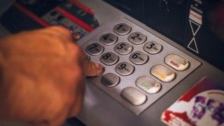 To na bankach spoczywa odpowiedzialność za nieautoryzowane transakcje - wskazuje UOKiK.