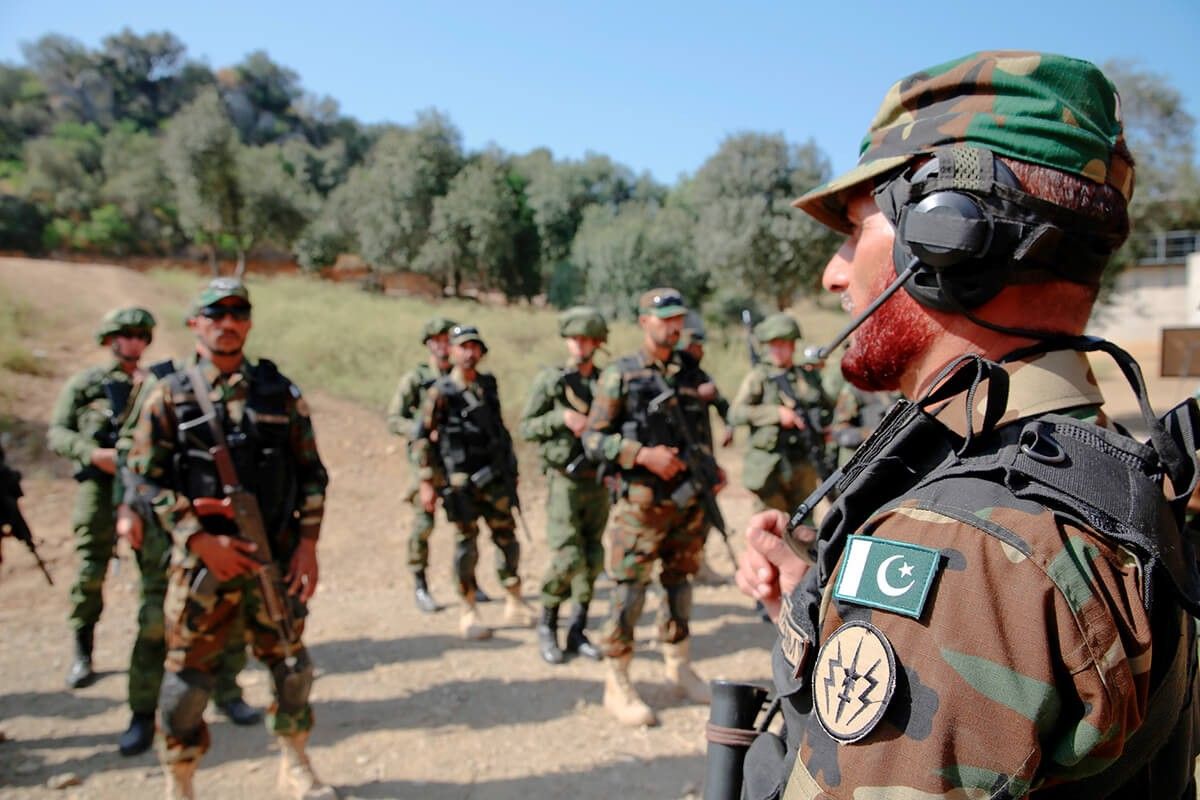 Pakistan – mediator czy uczestnik wojny?