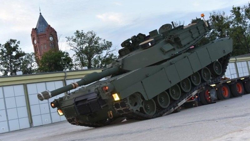 Czołgi M1A2SEPv2 wypożyczone od USA mają pozwolić na przygotowanie ich przyszłych użytkowników, czyli czołgistów z Żelaznej Dywizji do obsługi wariantu zamówionego przez Polskę, czyli M1A2SEPv3