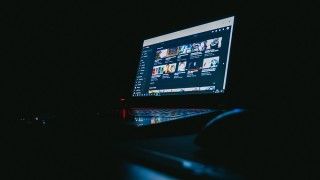 YouTube należący do Google jeszcze nie potwierdził czy zapłaci grzywnę.