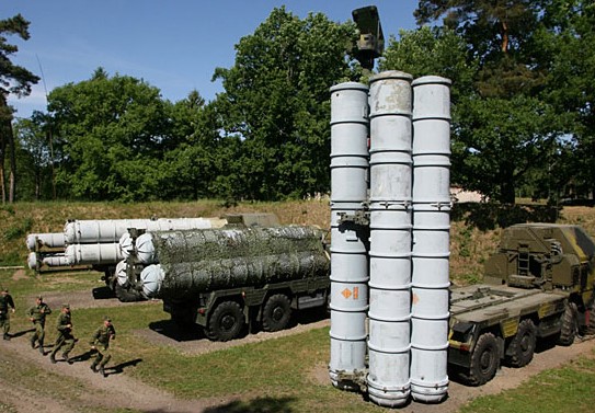 Ukraina: HIMARS kontra rosyjski S-300