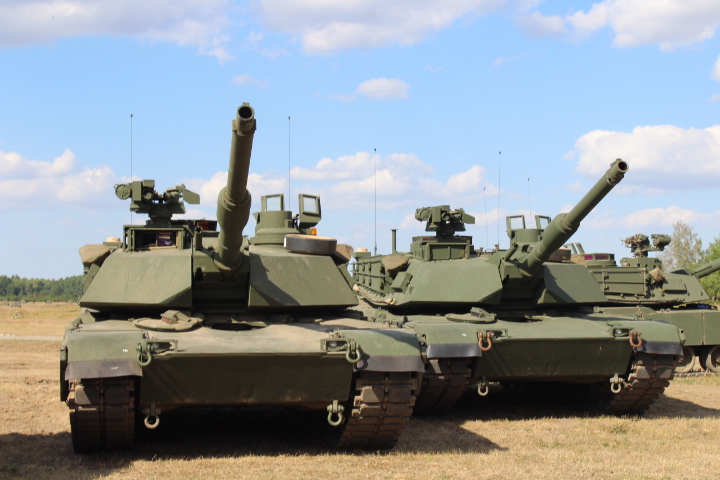 Rusza poznańska Akademia Abrams. Błaszczak: 116 czołgów trafi do Polski przyszłym roku [FOTO]