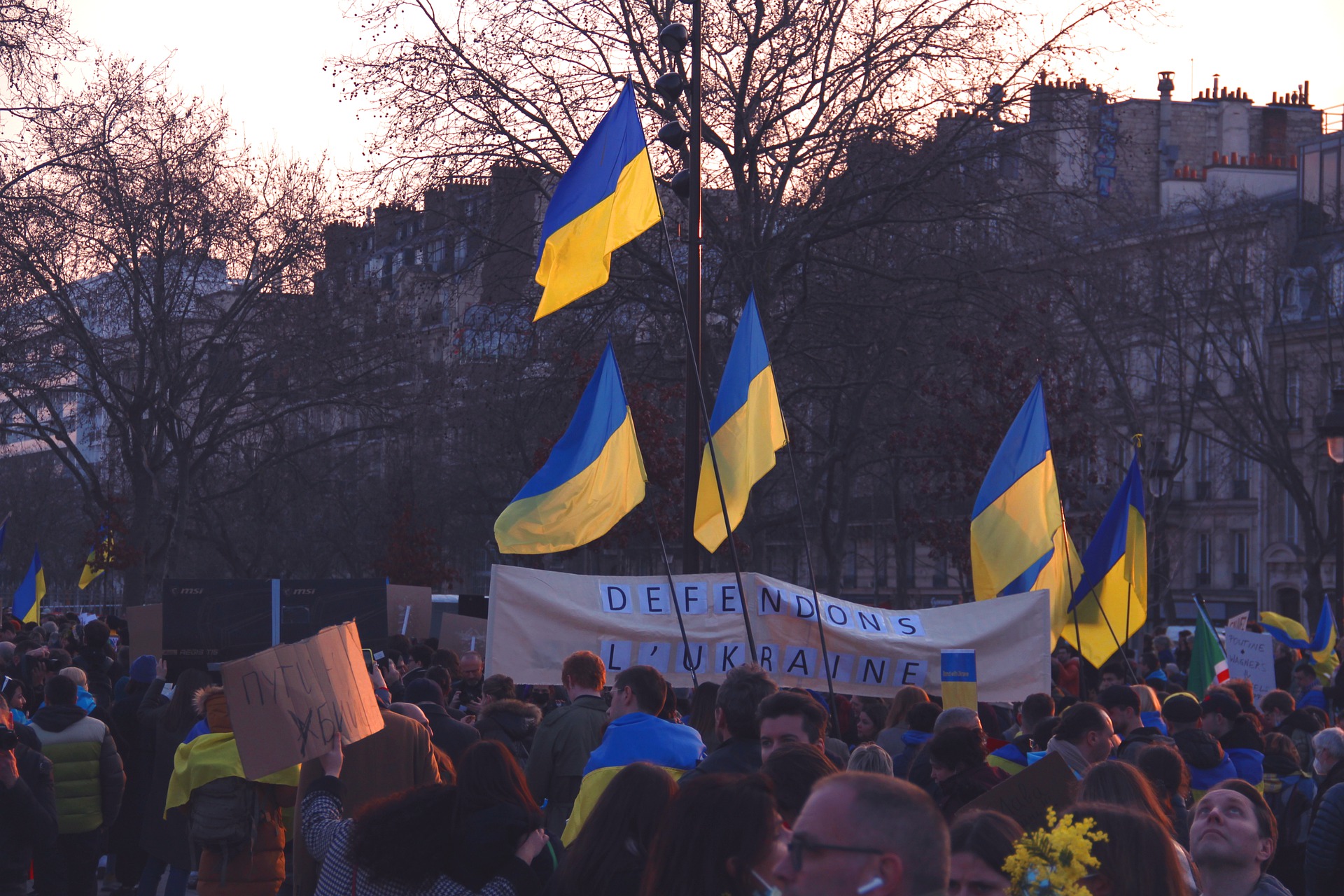 Rosyjskie cyberataki na Ukrainę. Żora: niezaplanowane i chaotyczne