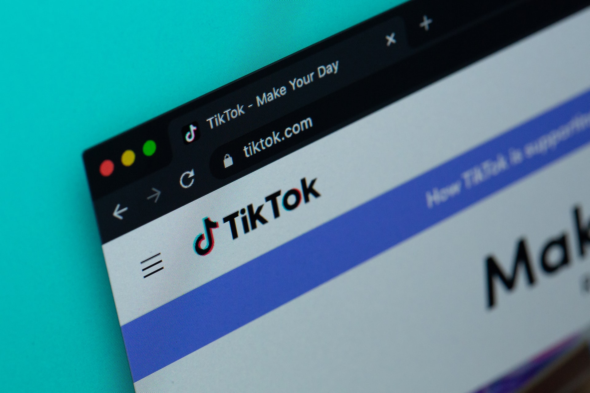 #CyberMagazyn: Podróż do wnętrza molocha. Jak się pracuje w TikToku?