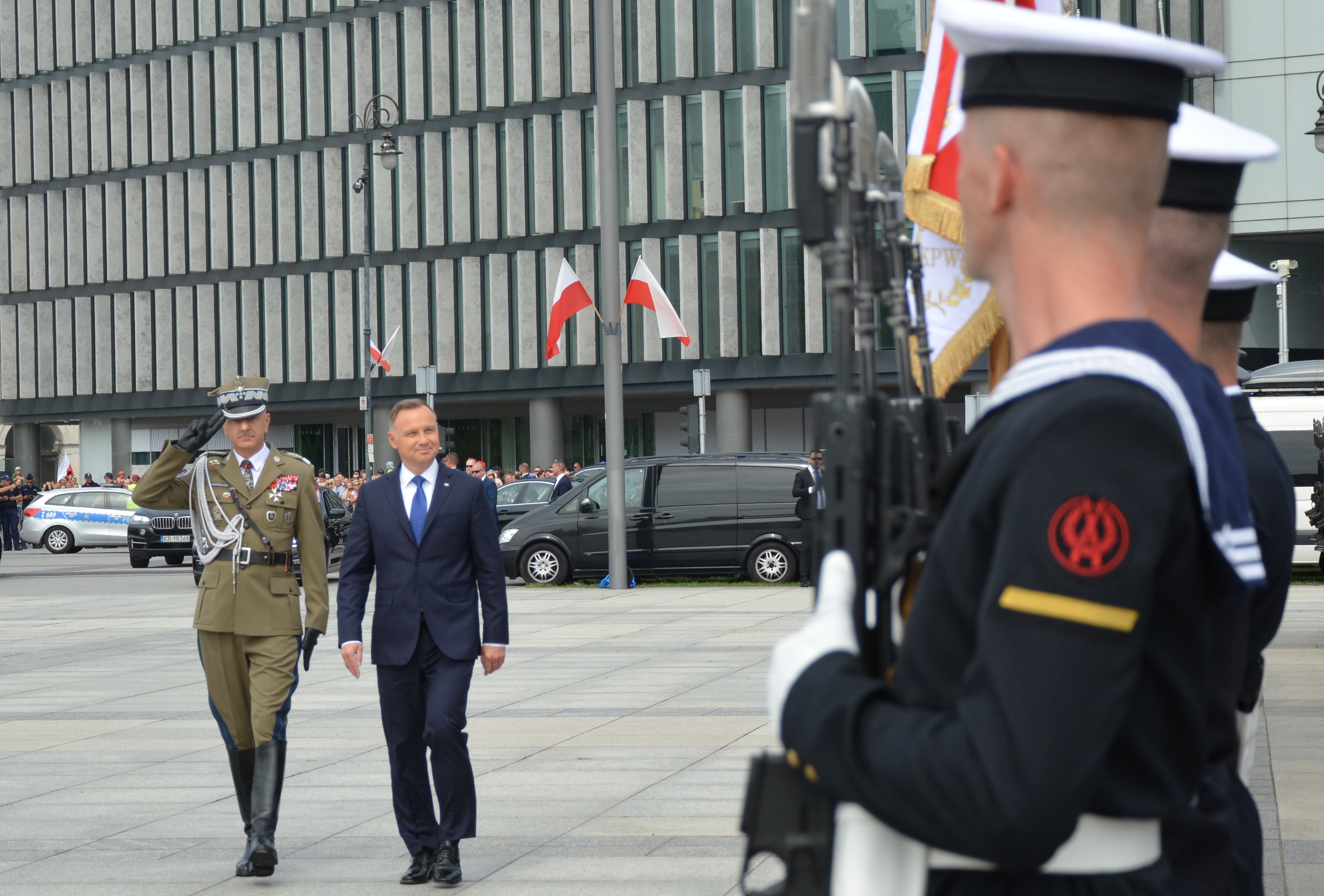 Uroczystości Święta Wojska Polskiego. Prezydent Duda: Naszą odpowiedzialnością dobre wyposażenie armii [RELACJA]