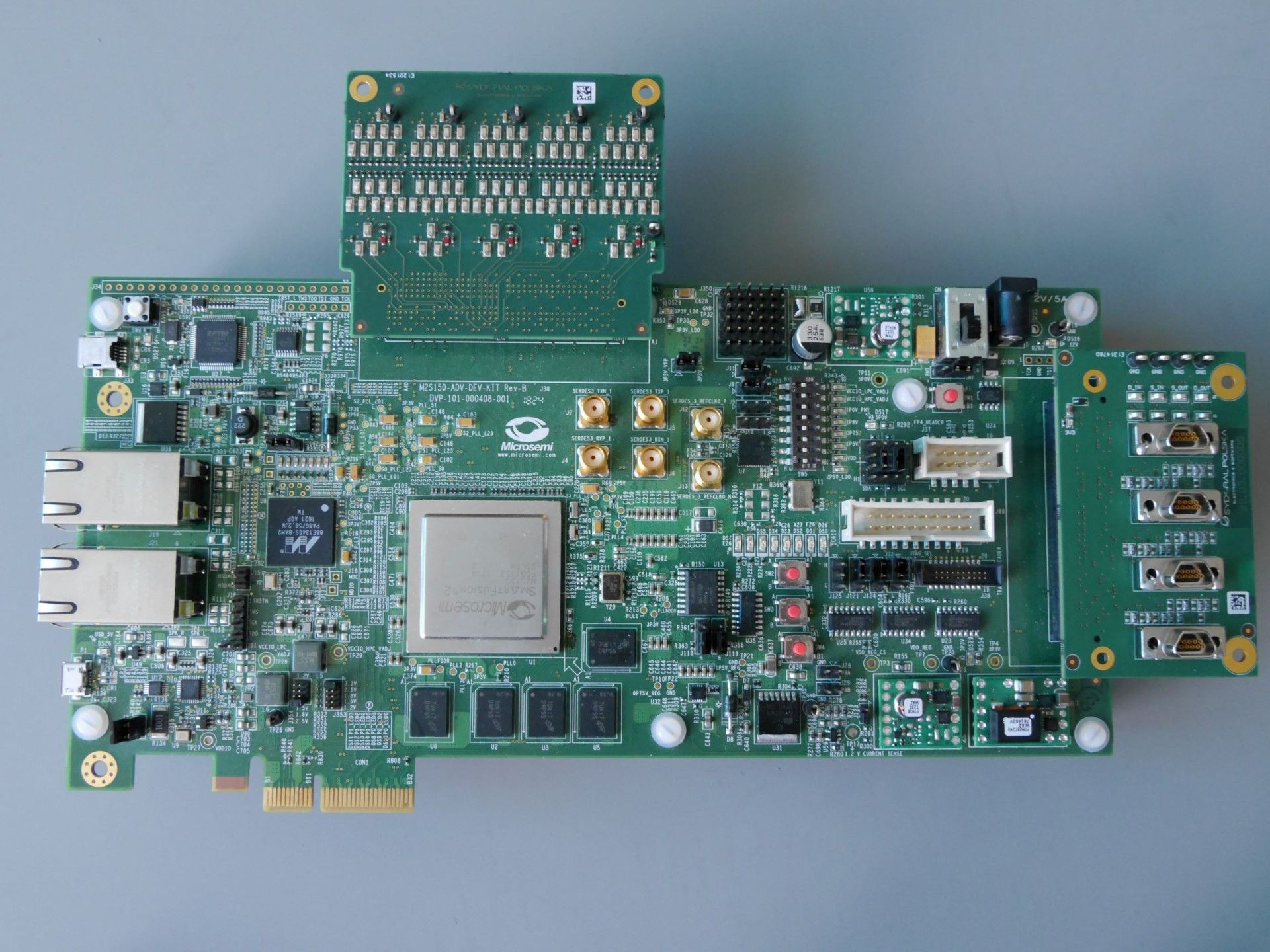 Octa Flash Memory Module Tworzą kosmiczne pamięci Flash i pracują nad rozwojem komunikacji ...
