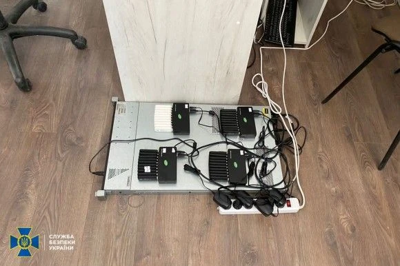 SBU rozbiło dwie farmy botów na terenie Ukrainy, które wspierały działania Rosji.
