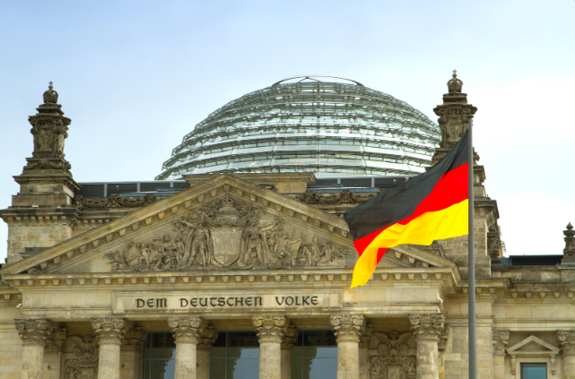 Rosja jednoczy skrajne niemieckie partie? To plan na osłabienie pomocy dla Ukrainy