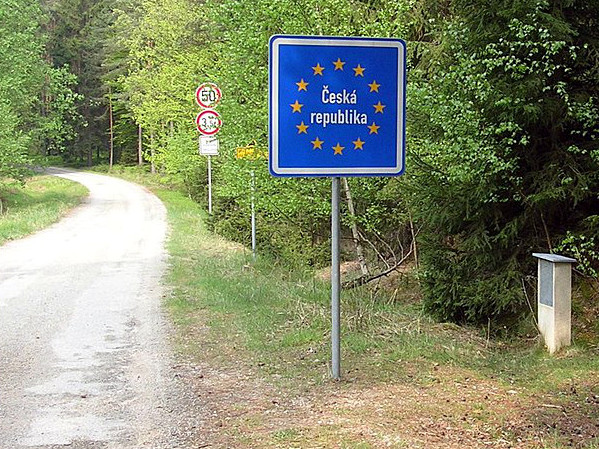 Szef czeskiego MSW: migracja na granicy ze Słowacją stała się nie do zniesienia. Policja rozpoczęła kontrole