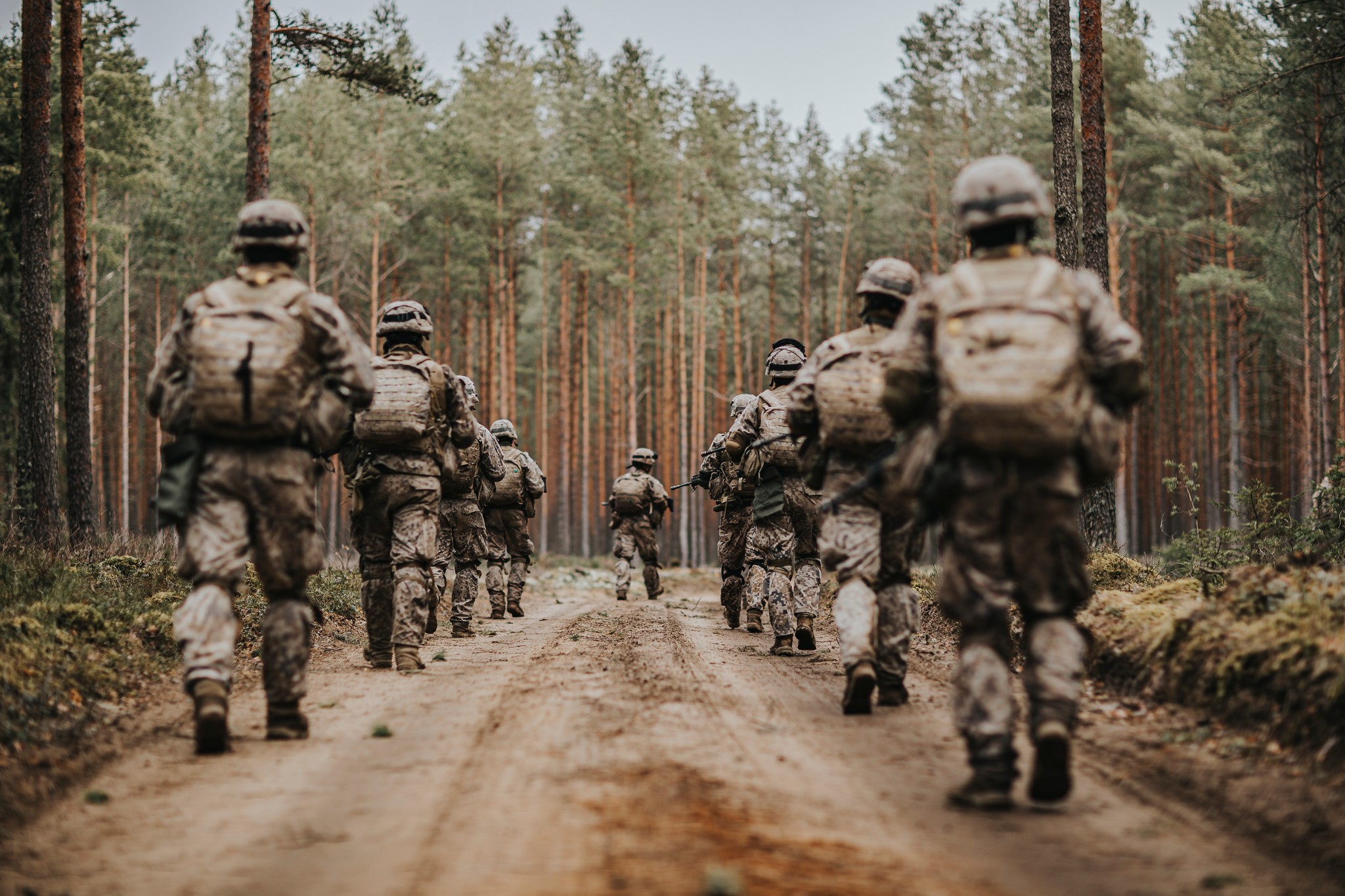 Łotwa szykuje społeczeństwo na kryzysy i wojnę. 3 proc PKB na armię, wraca pobór