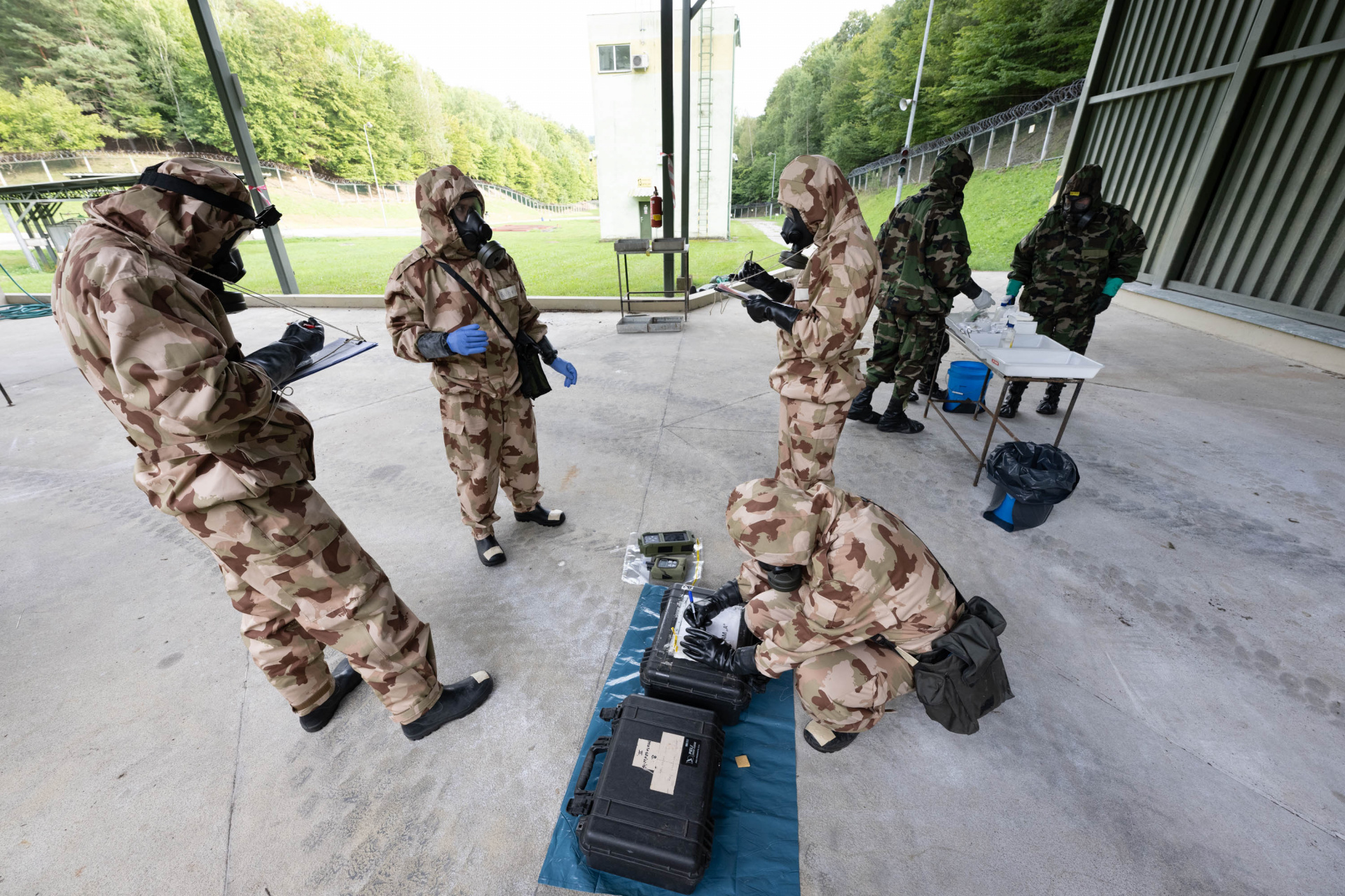 Sojusz gotowy na atak chemiczny? Manewry NATO na Słowacji