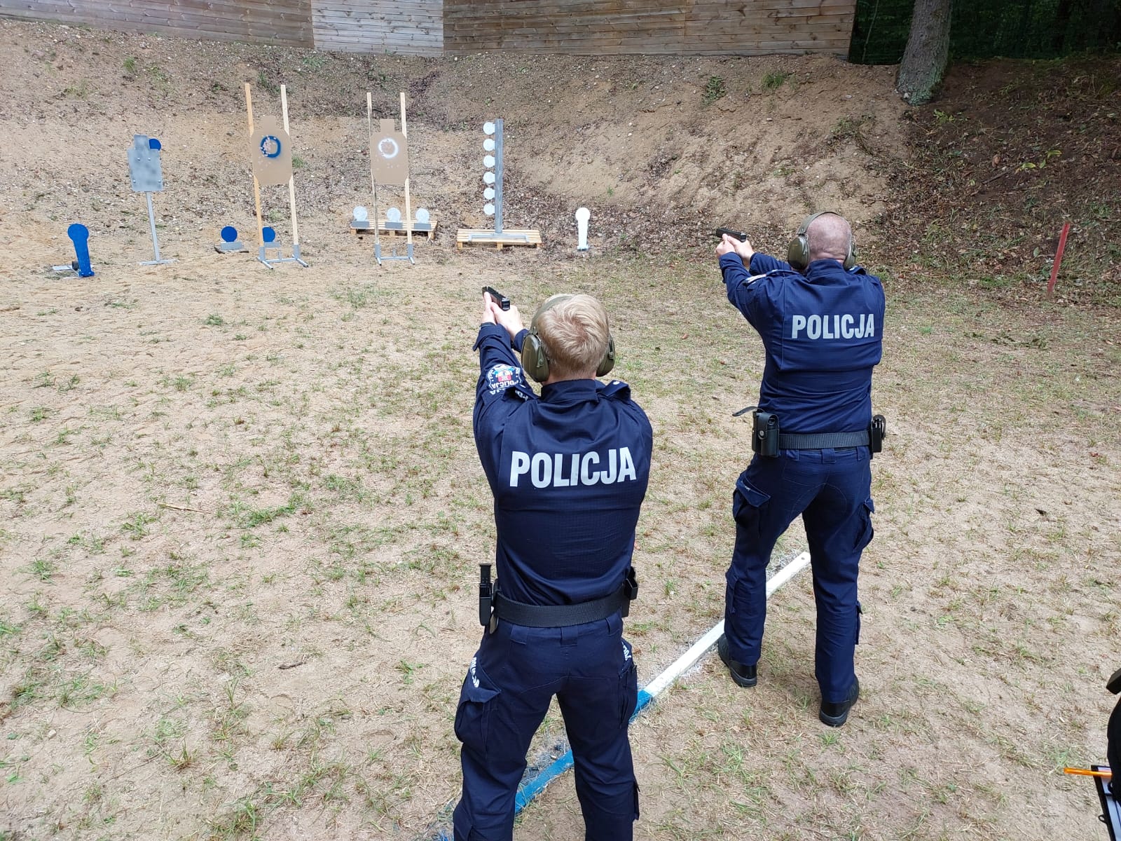 Polska spółka z zamówieniem na ponad 9 mln sztuk amunicji dla policjantów