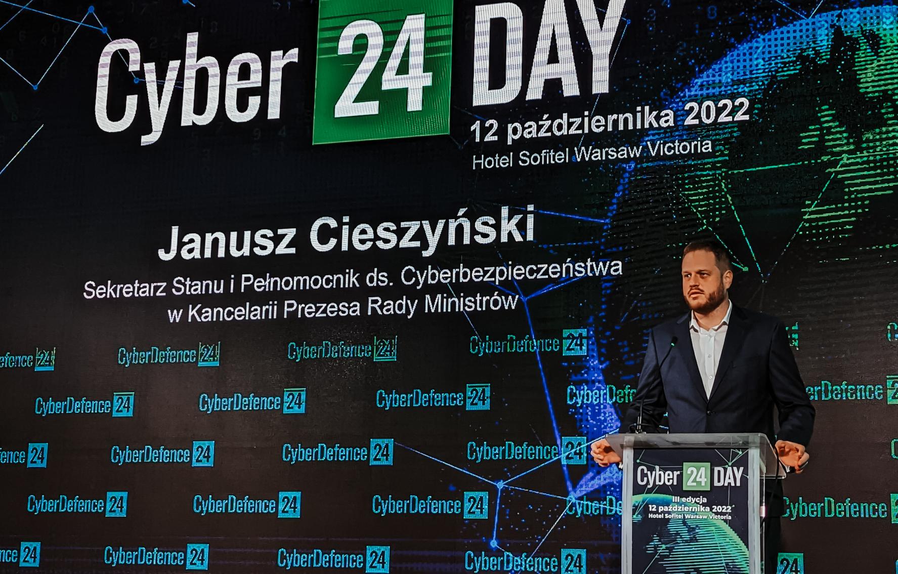 Cieszyński: 8-9 mld zł trafi na budowę infrastruktury cyber w ciągu dekady