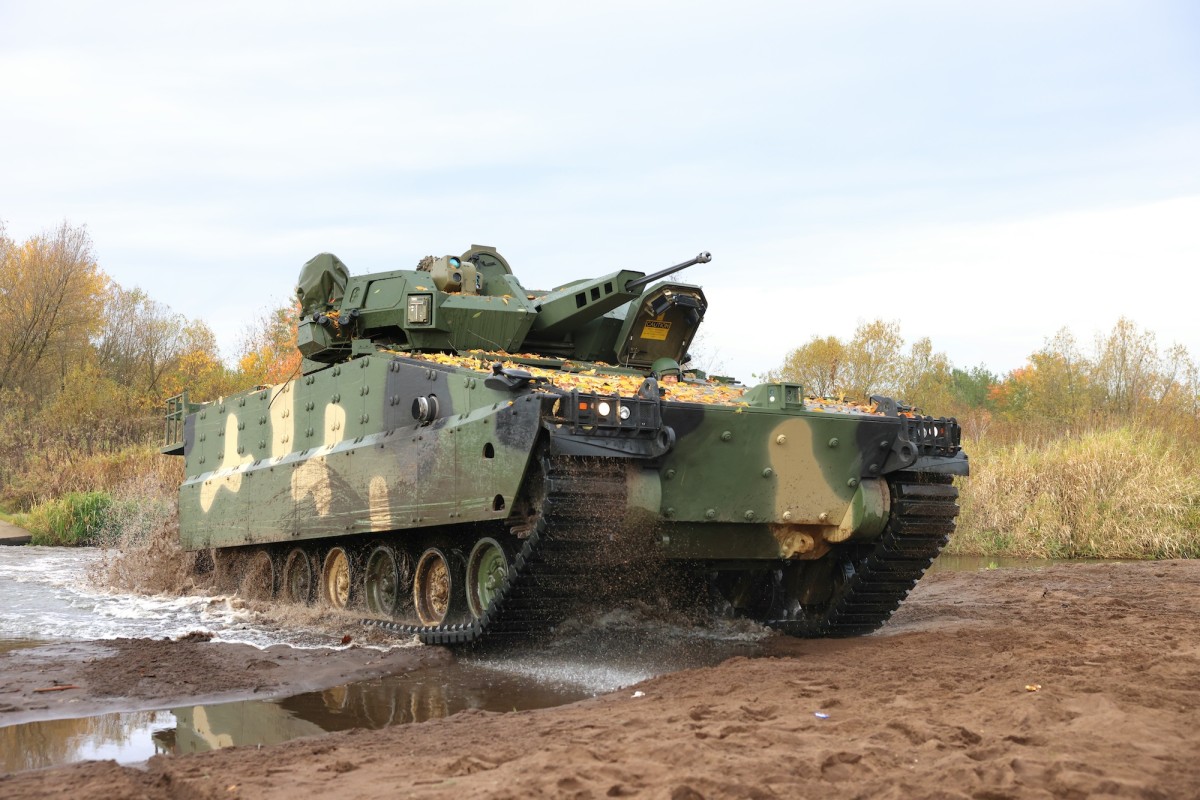 Redback tested in Poland. Hanwha Defense: We are offering Redback for ...