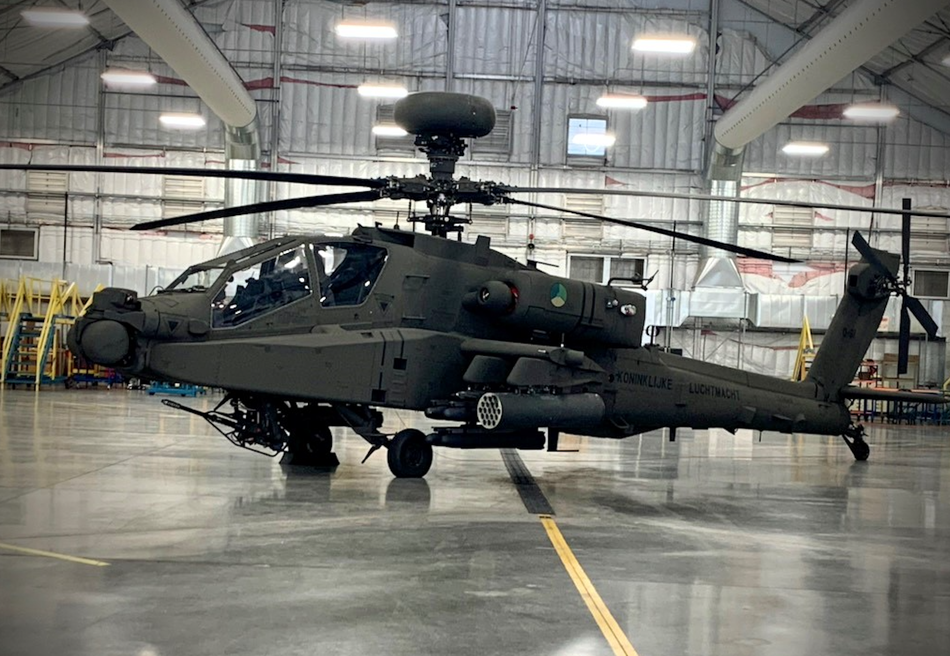 Apache Guardian dostarczony Niderlandom