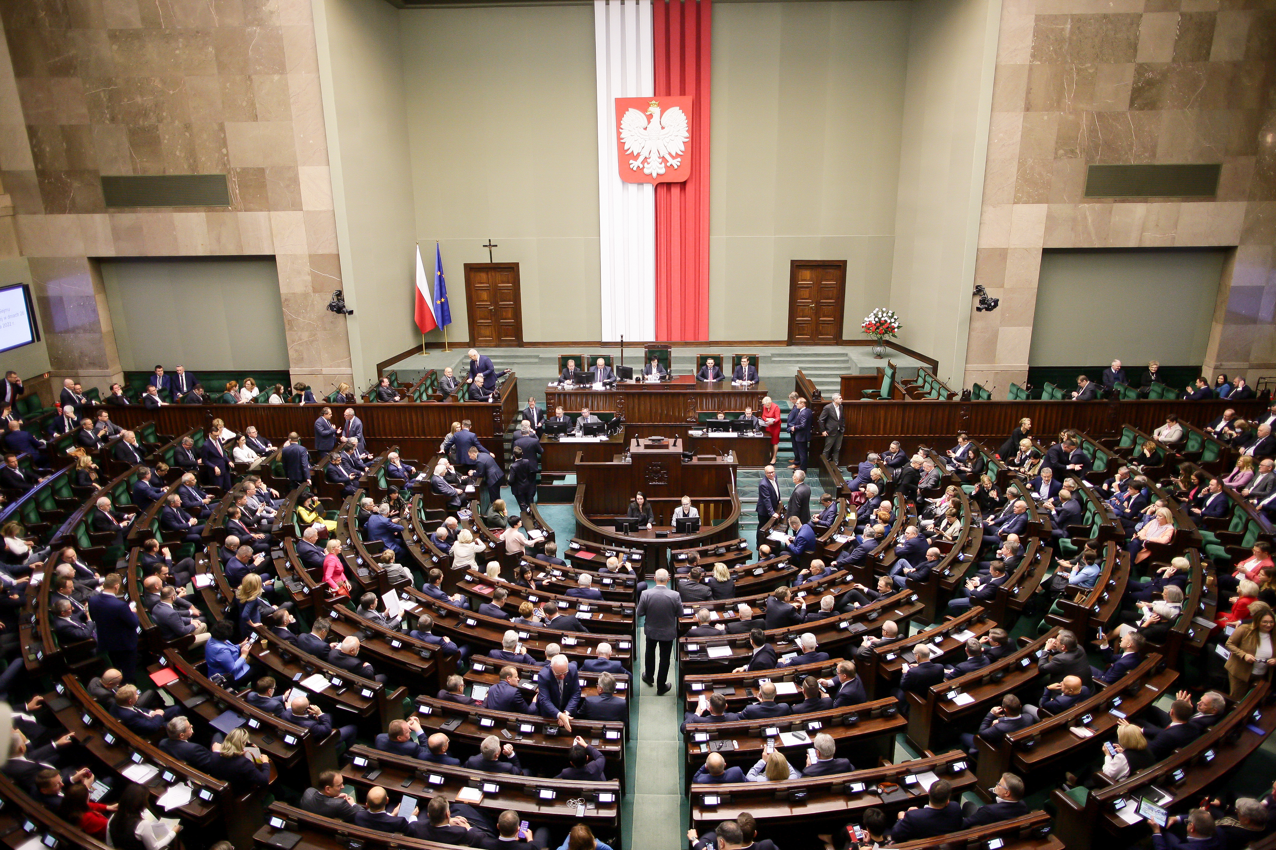 Przestarzały sprzęt w Sejmie. "Obce służby mają informacje jak na dłoni"