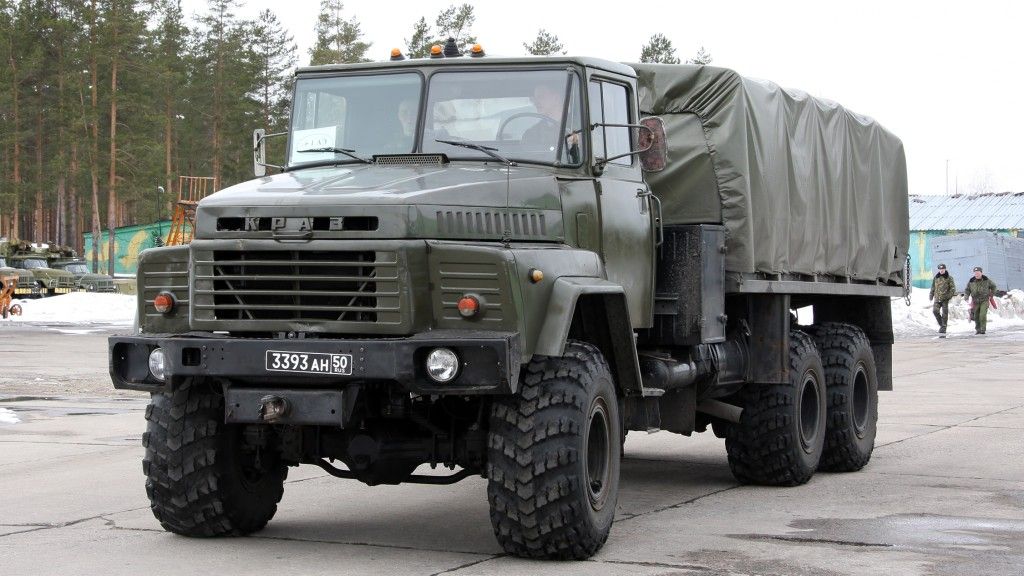 Nowy system artyleryjski wykorzystywany przez żołnierzy tzw. donieckiej republiki ludowej został oparty o samochód ciężarowy KrAZ-260.