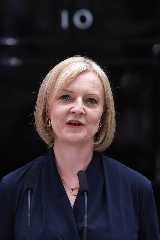 Kto stoi za zhakowaniem telefonu Liz Truss?