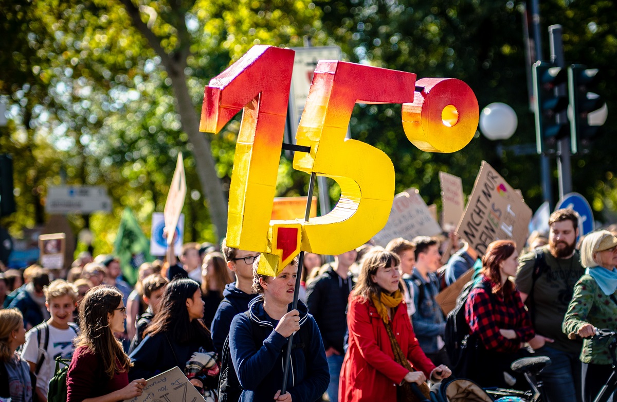 Technologie szkodzą czy pomagają w walce ze zmianami klimatu? [WIDEO]