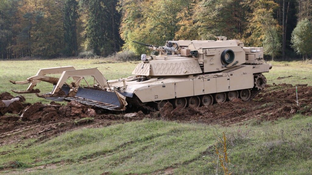 Nowe pojazdy saperskie będą najpewniej znacznie lżejsze od obecnie używanych M1150 bazujących na podwoziu czołgu M1 Abrams
