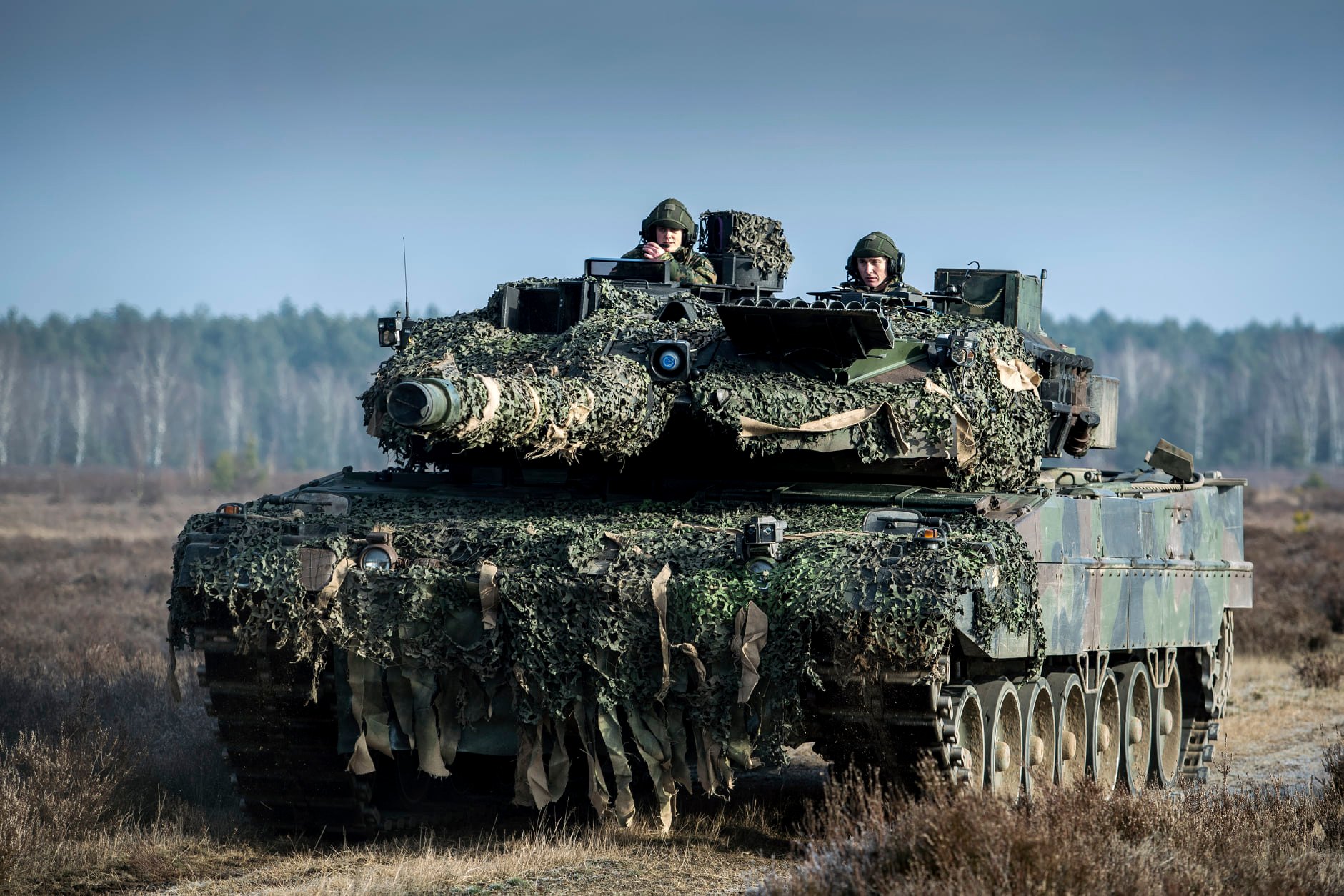 Minister obrony Holandii zataił krytyczny raport NATO o armii