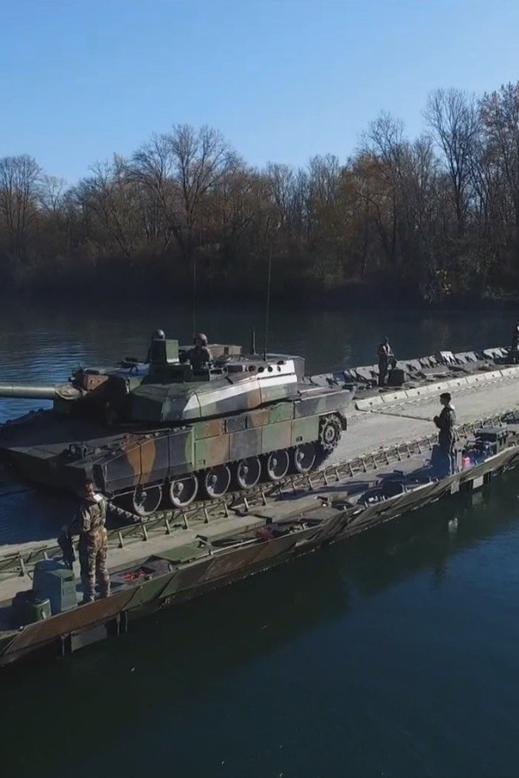 Focus on the Polish Motorized Floating Bridge | Defence24.com