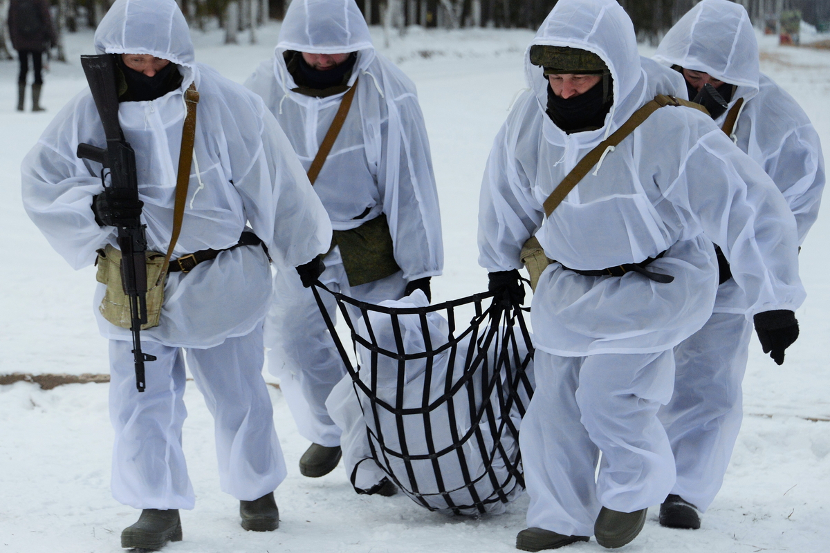 Dwukrotnie większe straty Rosjan niż szacowano? Rok wojny i krwawa bitwa o Bachmut [KOMENTARZ]