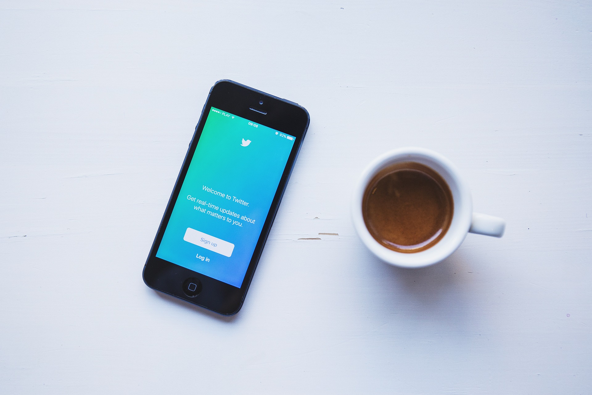 Wraca usługa Twitter Blue. Użytkownicy iPhone'ów zapłacą więcej