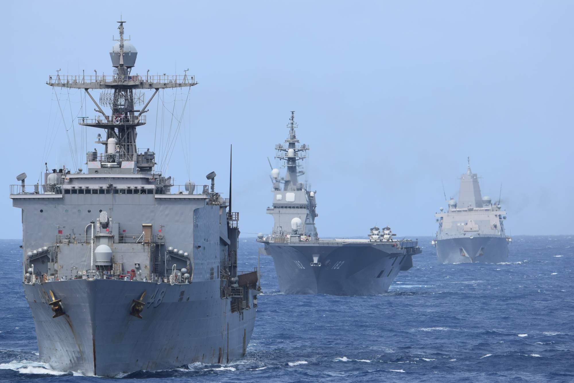 Japonia ogłasza nową strategię bezpieczeństwa i radykalnie zwiększa wydatki na armię [KOMENTARZ]