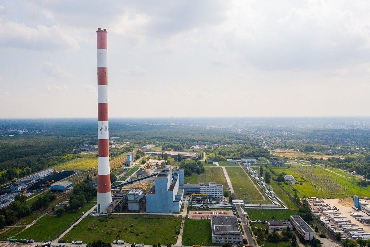 Rząd chce przebudować małe ciepłownie. W tle interes PSL