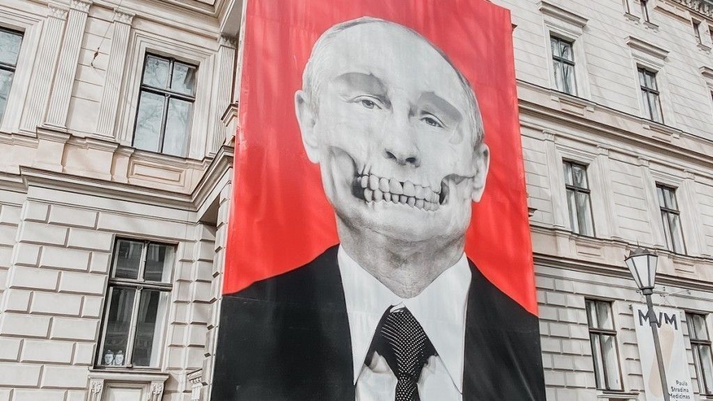 Kreml zmienia swoje narracje propagandowe w zależności od państwa, które jest celem