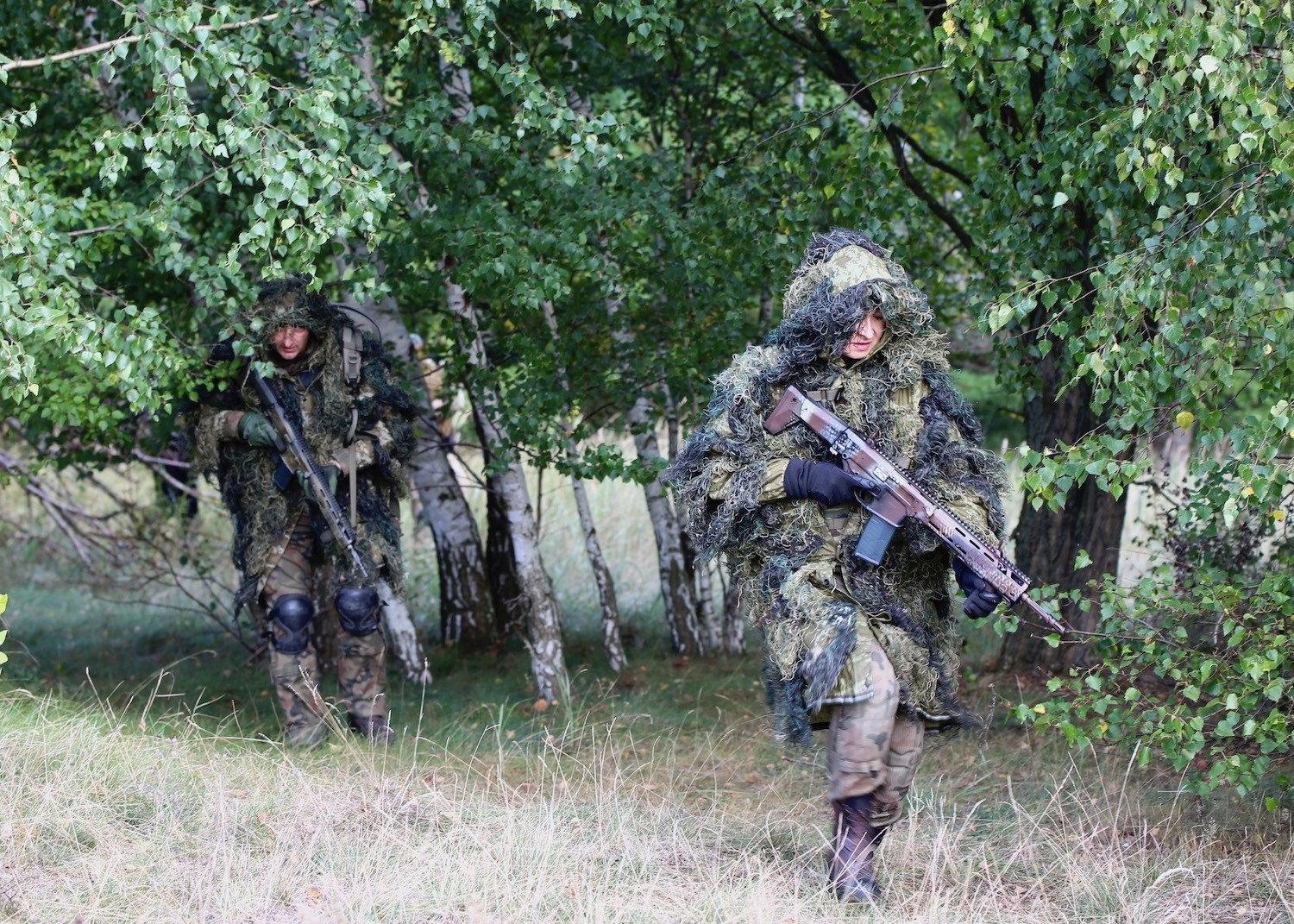 Czwartkowy przegląd mediów :MON bez pomysłu na przyciągnięcie cywilów do armii; Maskpol z rekordowymi przychodami