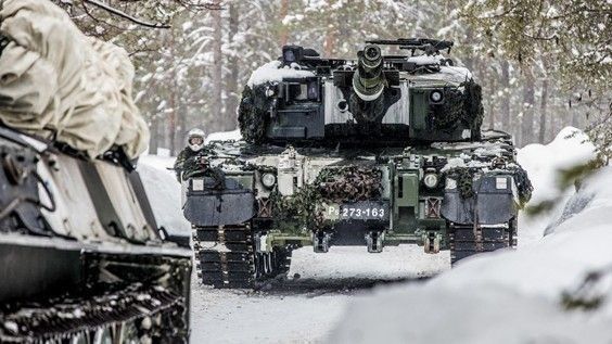 Fiński Leopard 2A4